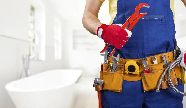 The torso of plumbing technician showing a tool belt from Plumbing Lake Travis in Leander, TX - Leander TX